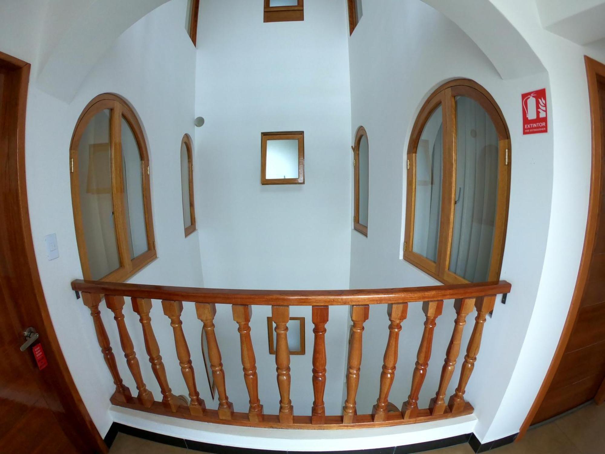 Akilpo Home Уарас Стая снимка