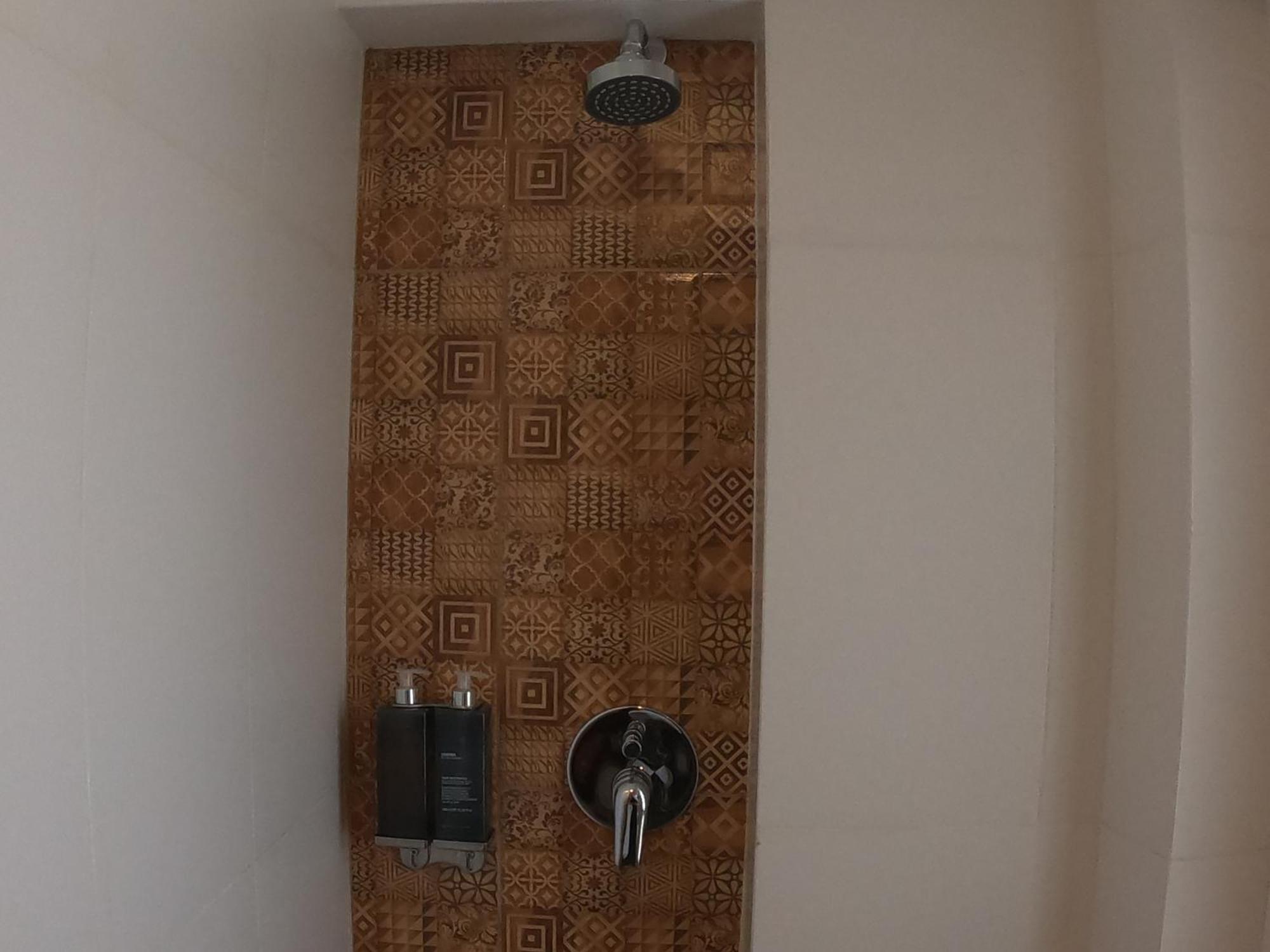 Akilpo Home Уарас Екстериор снимка
